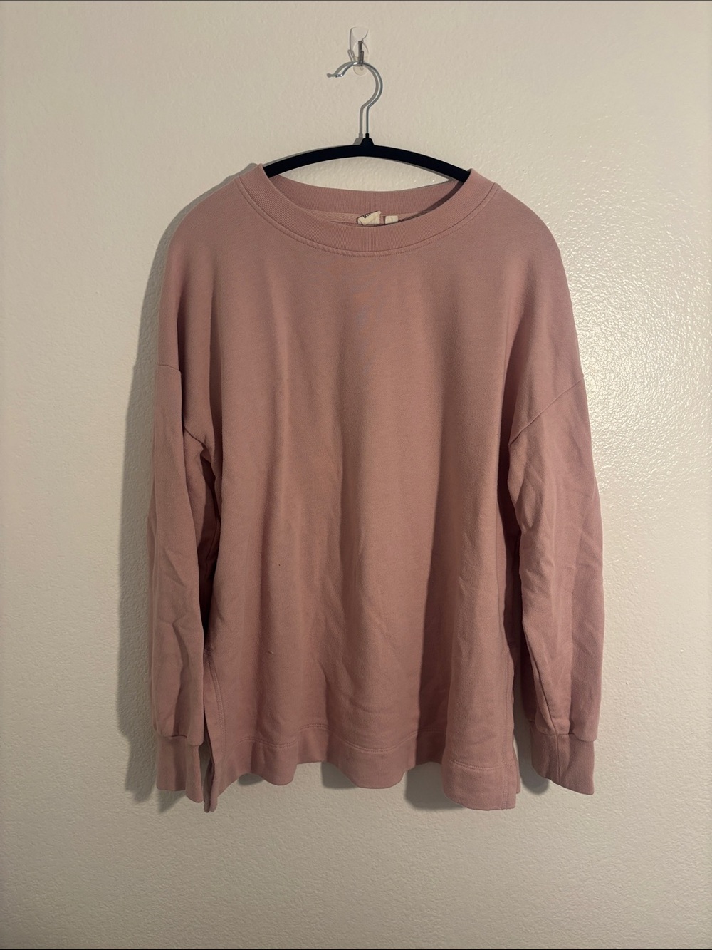 GAP Women's Mauve Crewneck Sweater
